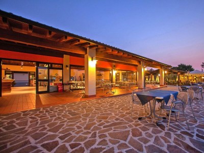 Holiday park Mobilehome im Caravanpark The Garda Village in Sirmione-ehemals TUI Ferienhaus - Outdoor photo 27