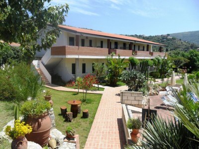 Holiday house Beachside Holiday Home in Ricadi - Outdoor photo 13