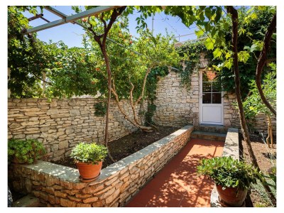 Holiday house Two bedroom house with terrace Sutivan, Brač K-20131 - Outdoor photo 4