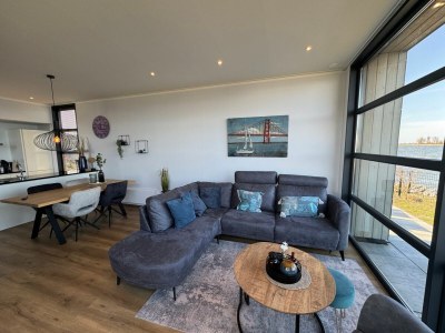 Holiday house Chalet IJsselmeerstrand Erste Reihe mit Zaun Haus Nr. 204 - Outdoor photo 4