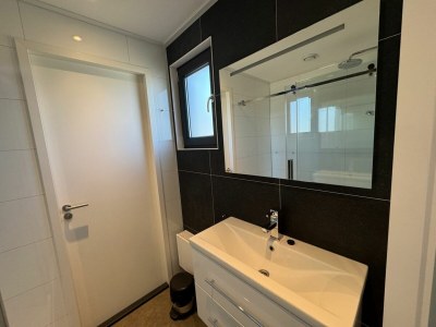 Holiday house Chalet IJsselmeerblick Zweite Reihe mit Zaun Haus Nr. 221 - Outdoor photo 12