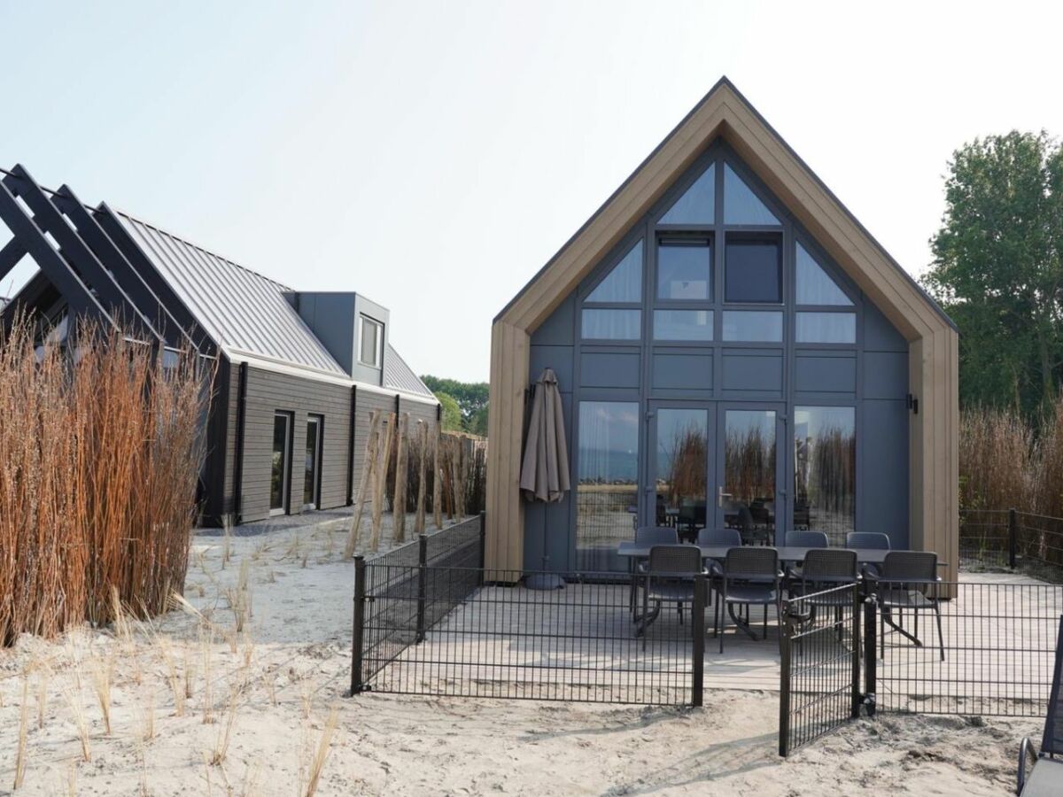 Holiday house BeachHouse Strandgut mit Zaun Nr. 400 - Outdoor photo 2