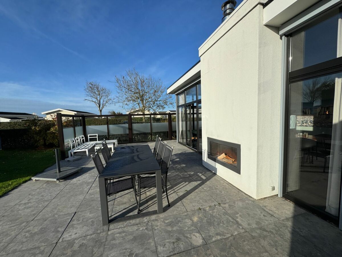 Holiday house Chalet Ocean Lodge mit Zaun & Windschutz am Strandaufgang G127 - Outdoor photo 2