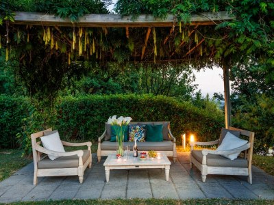 Farmhouse Apartment in Tuscany with Pool and Lucca Views - Outdoor photo 17