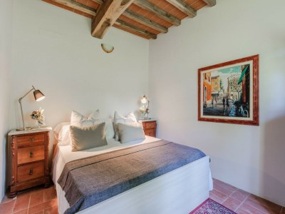 Farmhouse Apartment in Tuscany with Pool and Lucca Views - Features photo 38