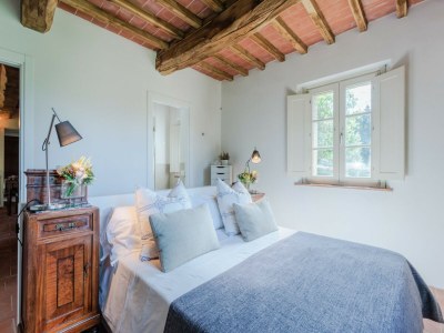 Farmhouse Apartment in Tuscany with Pool and Lucca Views - Features photo 39