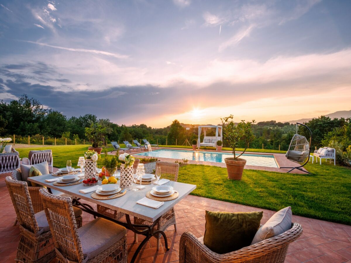 Villa Villa in Lucca with Pool and Scenic Views - Outdoor photo 5