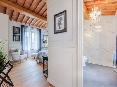 Villa Villa in Lucca with Pool and Scenic Views - Features photo 36