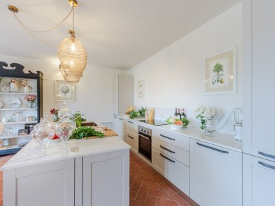 Villa Villa in Lucca with Pool and Scenic Views - Features photo 56