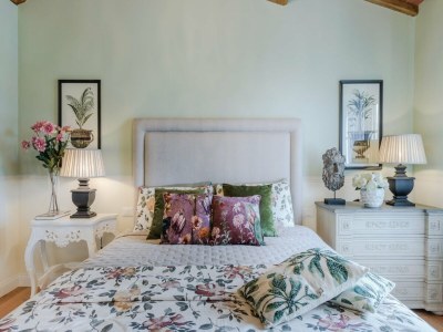 Villa Villa in Lucca with Pool and Scenic Views - Features photo 64