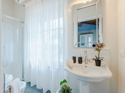 Villa Villa in Lucca with Pool and Scenic Views - Features photo 67