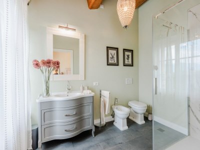 Villa Villa in Lucca with Pool and Scenic Views - Features photo 68