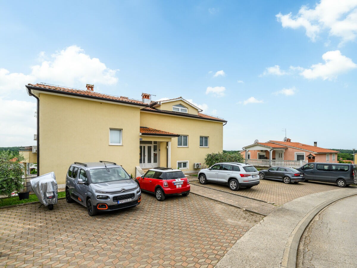 Apartment Family Apartment Monsa in Porec - Outdoor photo 2