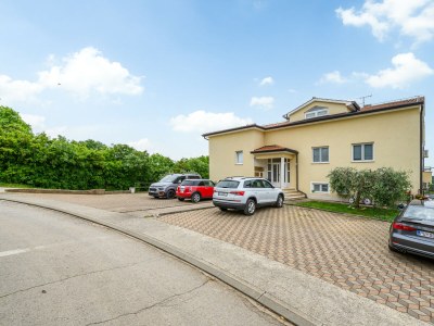 Apartment Family Apartment Monsa in Porec - Outdoor photo 4