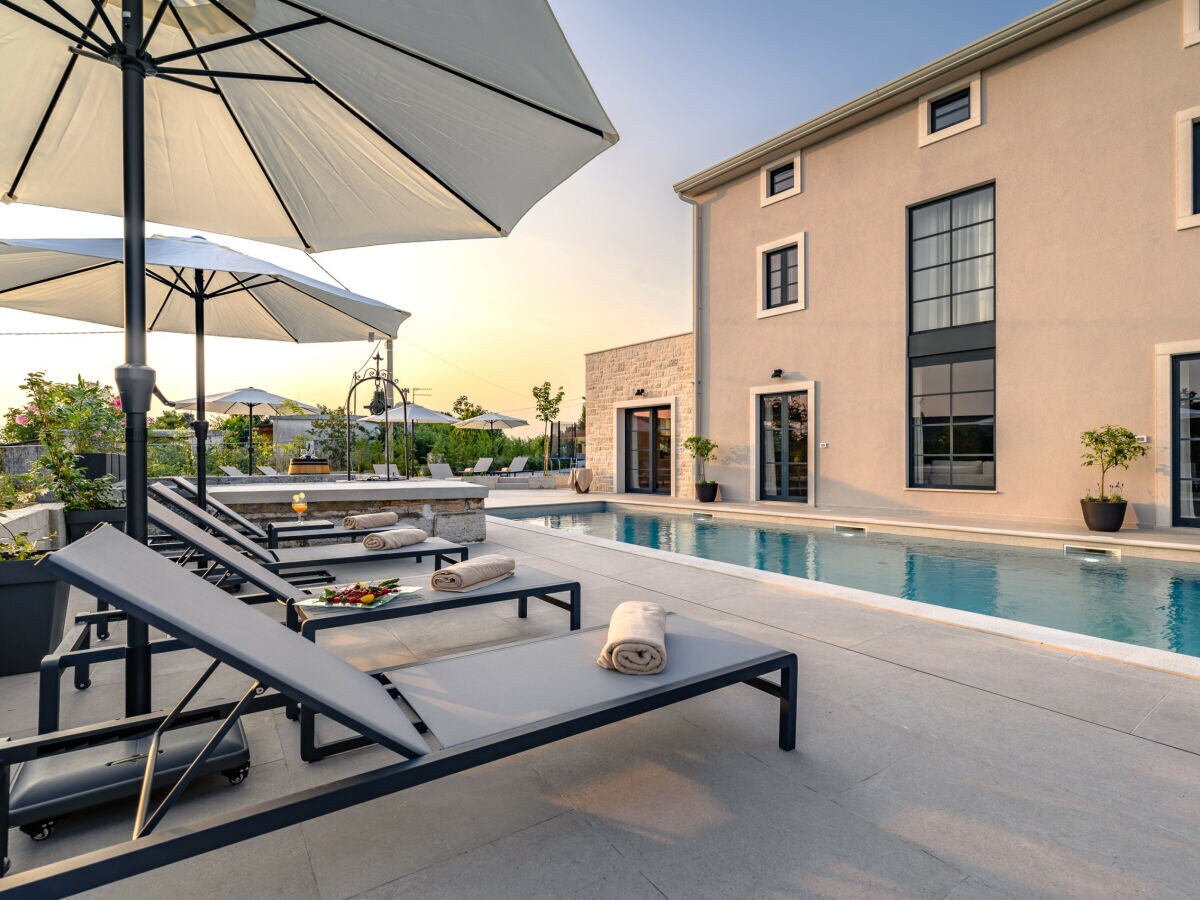 Villa Luxury Villa Madora with pool in Porec, Istria - Outdoor photo 2