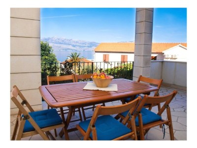 Apartment Two bedroom apartment with terrace and sea view Postira, Brač A-17323-a in Postira - Apartment