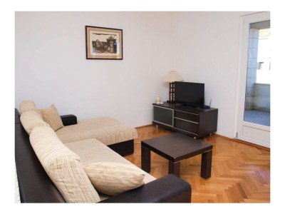 Apartment Two bedroom apartment with terrace and sea view Postira, Brač A-17323-a - Outdoor photo 8