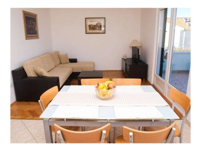 Apartment Two bedroom apartment with terrace and sea view Postira, Brač A-17323-a - Outdoor photo 10