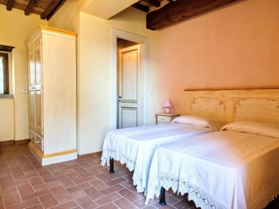 Villa Beautiful farmhouse with swimming pool - Features photo 31