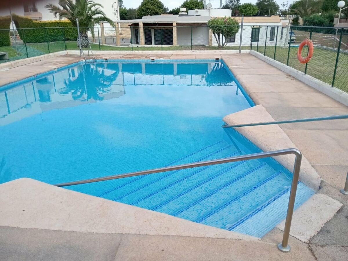 Apartment Faro's Retamar Cuddly Nest for 2