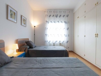 Apartment Apartment in Roses with Sea Views & Pool - Features photo 11