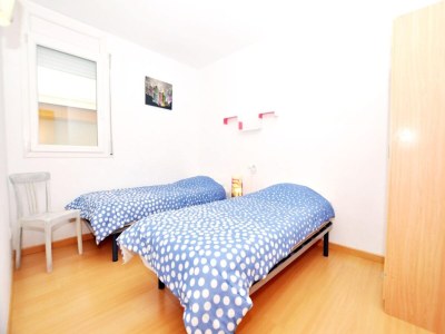 Apartment Apartment in Roses near Sandy Beach - Features photo 12