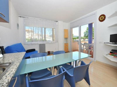 Apartment Apartment in Roses with large terrace - Features photo 5