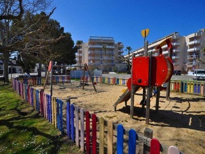 Apartment Apartment in Roses with large terrace - Outdoor photo 19