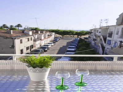 Apartment Schöne Wohnung nur 50 m vom Strand in Roses - Outdoor photo 3