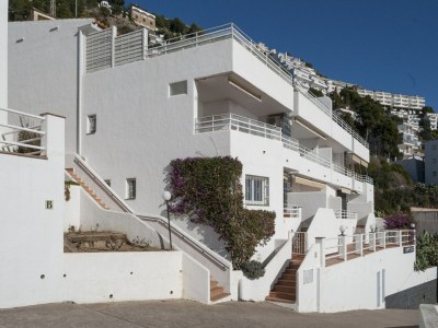 Apartment 2-Schlafzimmer-Apartment in Roses mit Meerblick. - Outdoor photo 8