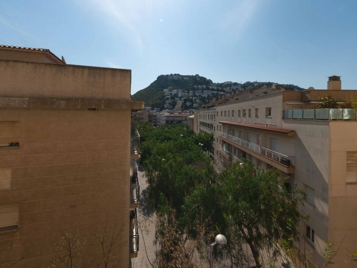 Apartment Komfortables und geräumiges Apartment in Roses. - Outdoor photo 3