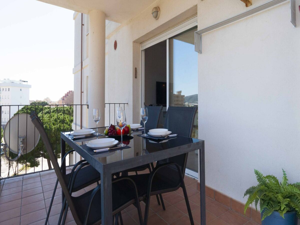 Apartment Apartment in Roses near Playa Santa Margarita - Outdoor photo 3