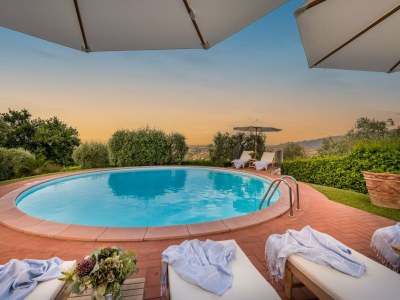 Villa Villa in Tuscany with Pool and Scenic Views in San Macario - Villa