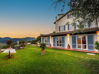 Villa Villa in Tuscany with Pool and Scenic Views - Outdoor photo 24