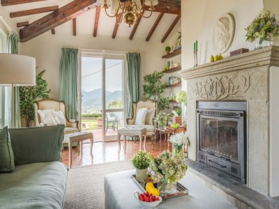 Villa Villa in Tuscany with Pool and Scenic Views - Features photo 31