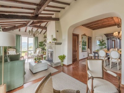 Villa Villa in Tuscany with Pool and Scenic Views - Features photo 51