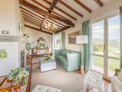 Villa Villa in Tuscany with Pool and Scenic Views - Features photo 52