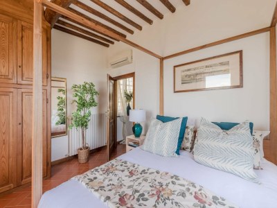 Villa Villa in Tuscany with Pool and Scenic Views - Features photo 69