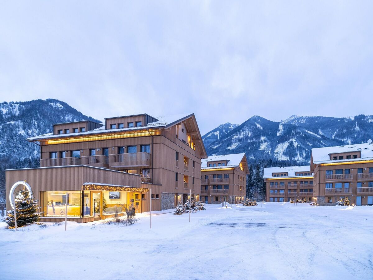 Apartment Spacious 3-Bedroom Alpine Apartment for 7 Guests - Outdoor photo 2