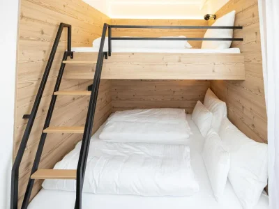 Apartment Spacious 3-Bedroom Alpine Apartment for 7 Guests - Features photo 9