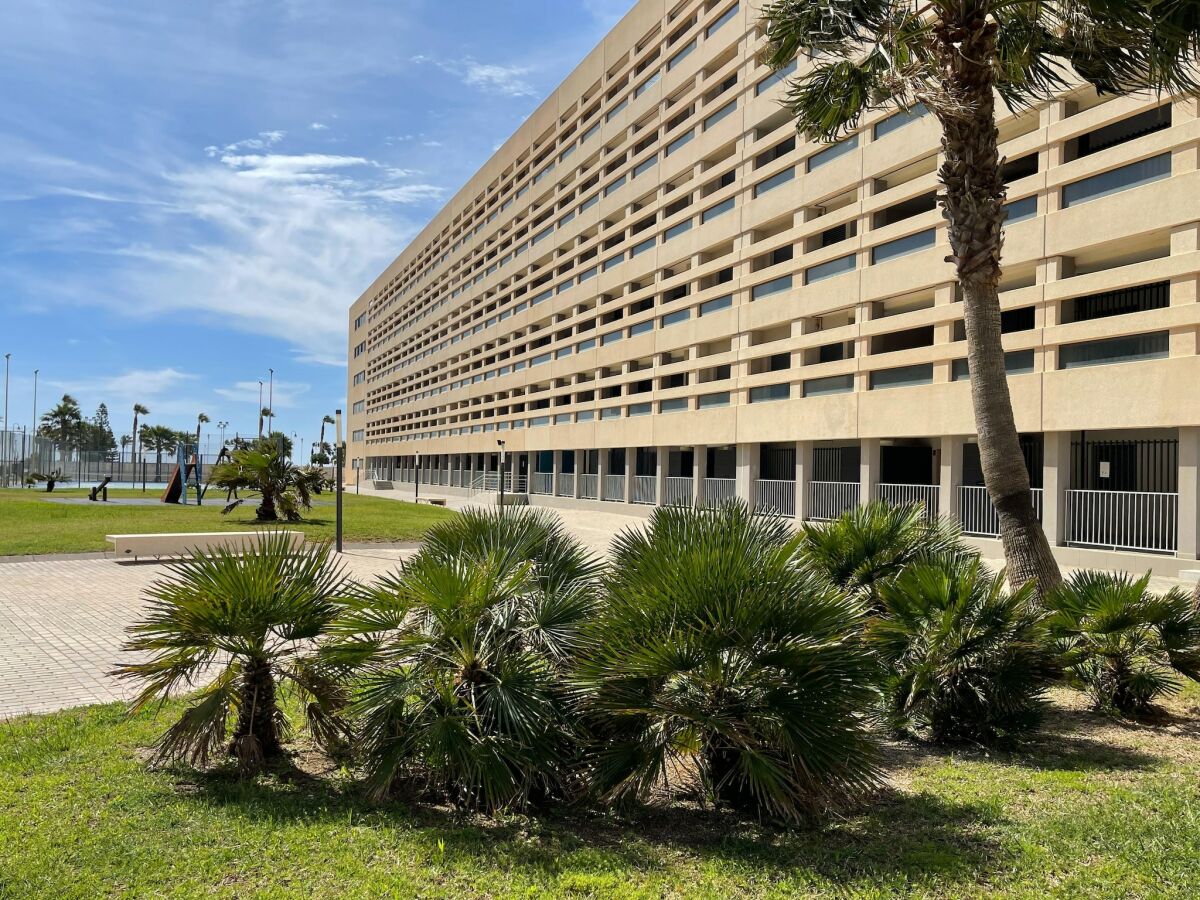 Apartment Seaside Family Apartment in Almeria - Outdoor photo 3