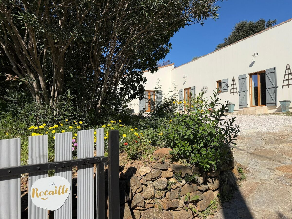 Holiday house La Rocaille, house for 6 with swimming pool - Outdoor photo 4