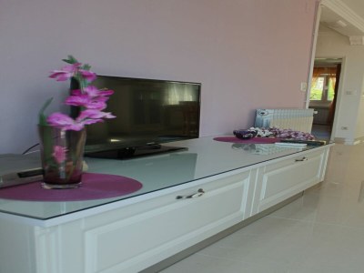 Apartment Apartment Siesta - Two-Bedroom Apartment with Balcony and Sea View - Features photo 14