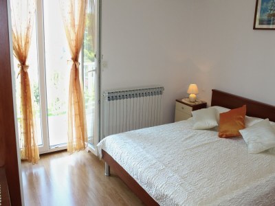 Apartment Apartment Siesta - Two-Bedroom Apartment with Balcony and Sea View - Features photo 16