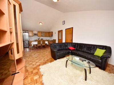 Holiday house Quiet 5 Bedroom Villa near Biograd - Features photo 12