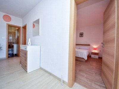 Holiday house Quiet 5 Bedroom Villa near Biograd - Features photo 15