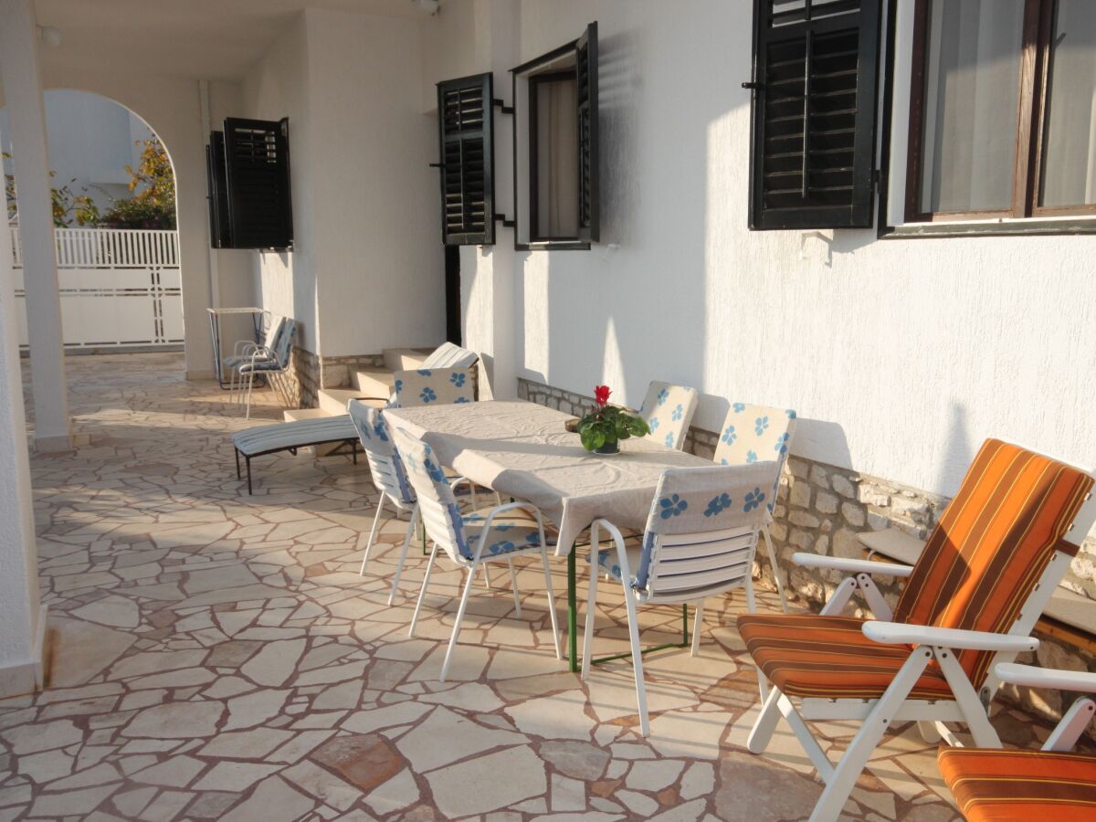 Apartment Three bedroom apartment near beach Rogoznica A-7499-a