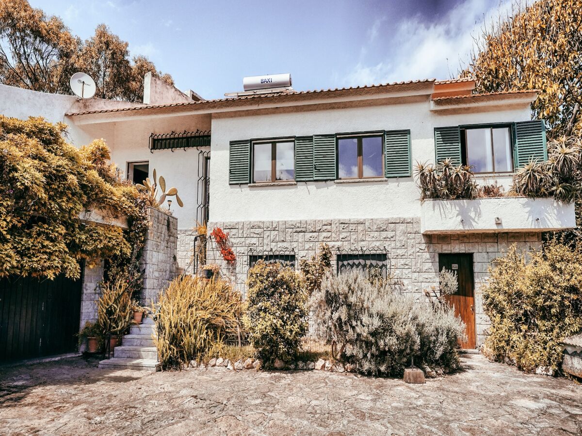 Holiday house Tranquil holiday home with pool in Sintra - Outdoor photo 2