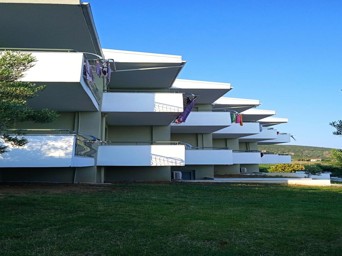 Holiday park Ferienwohnung in Gerakini mit Pool - Outdoor photo 3