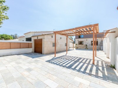 Villa Villa in Empuriabrava with Pool & Boat Mooring - Outdoor photo 4